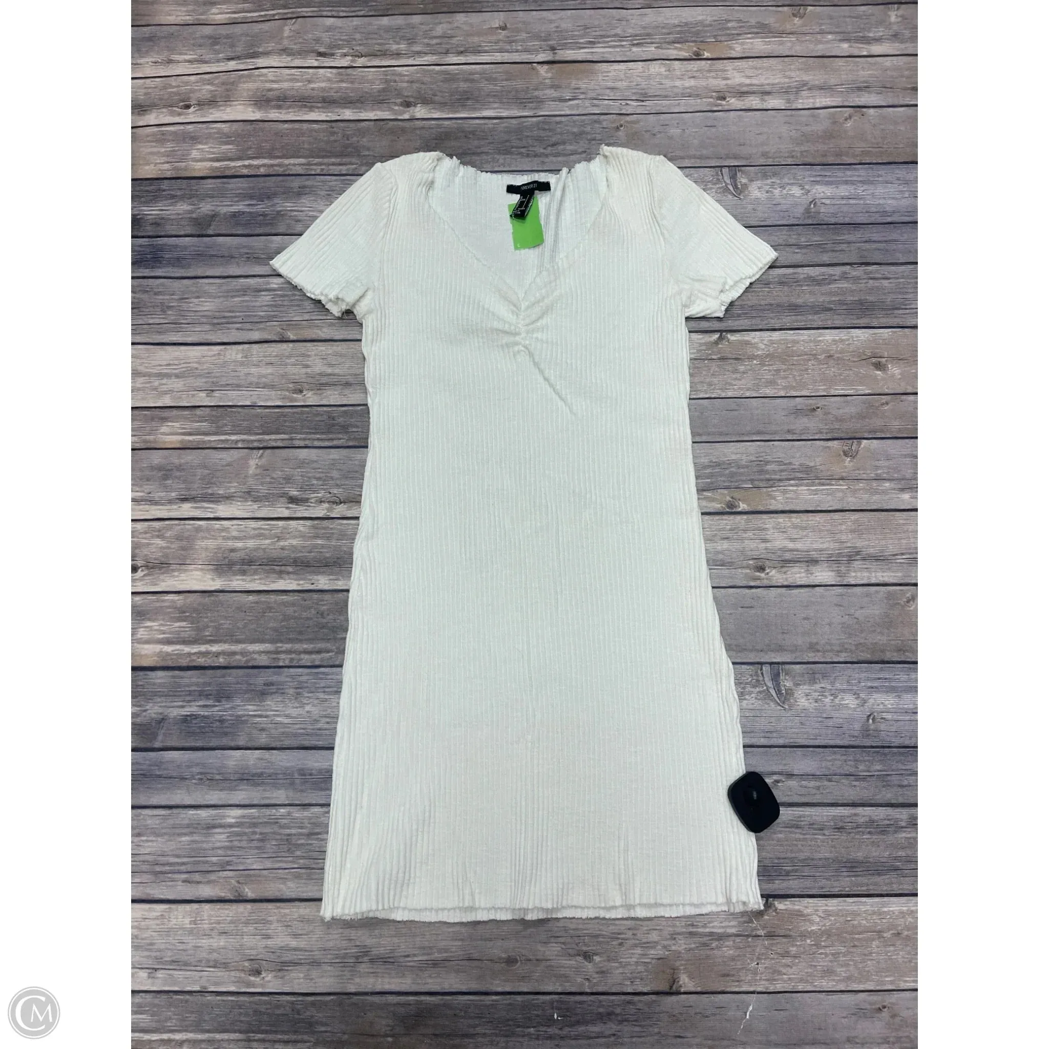 Dress Casual Short By Forever 21 In Ivory, Size: S