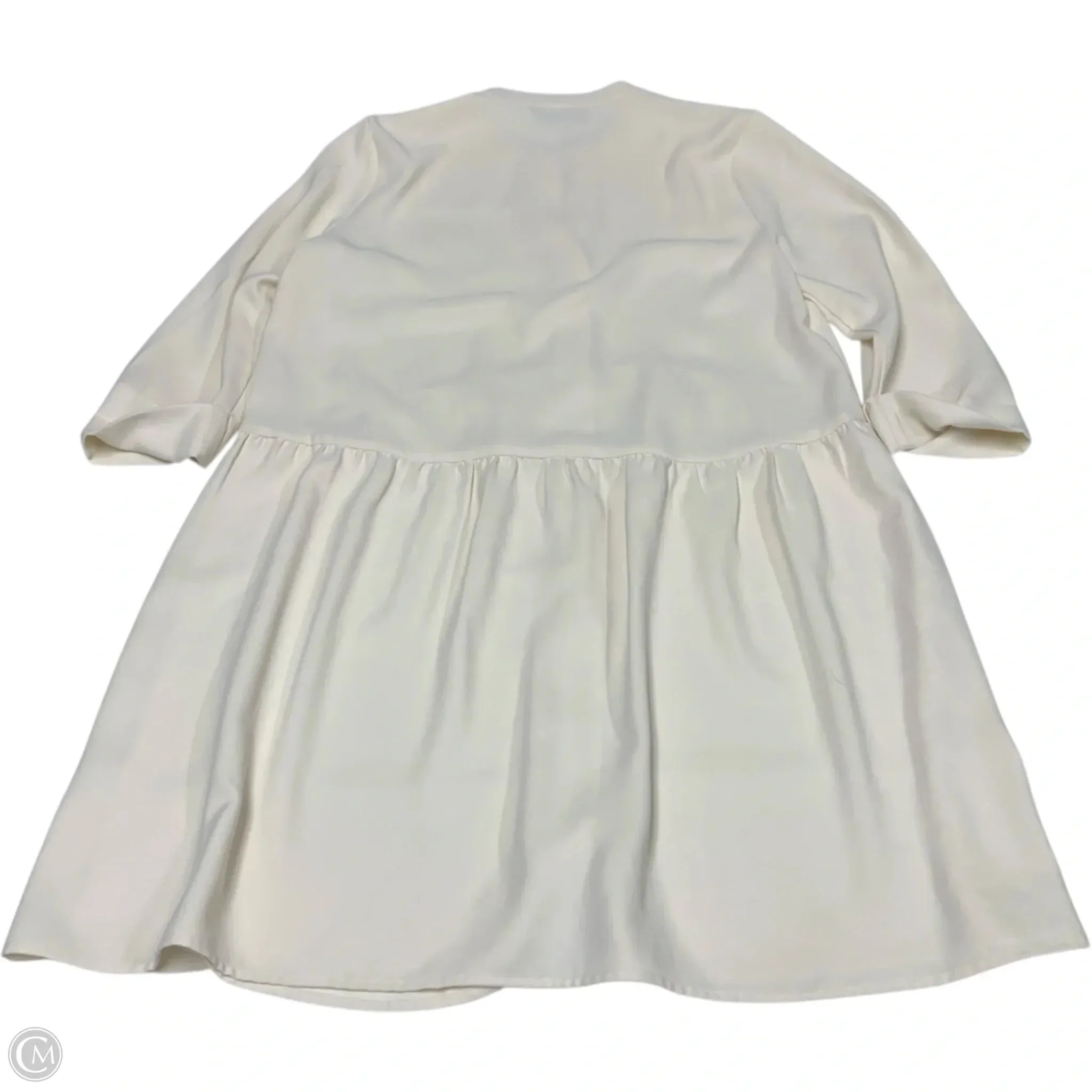 Dress Casual Short By Tuckernuck In Cream, Size: M