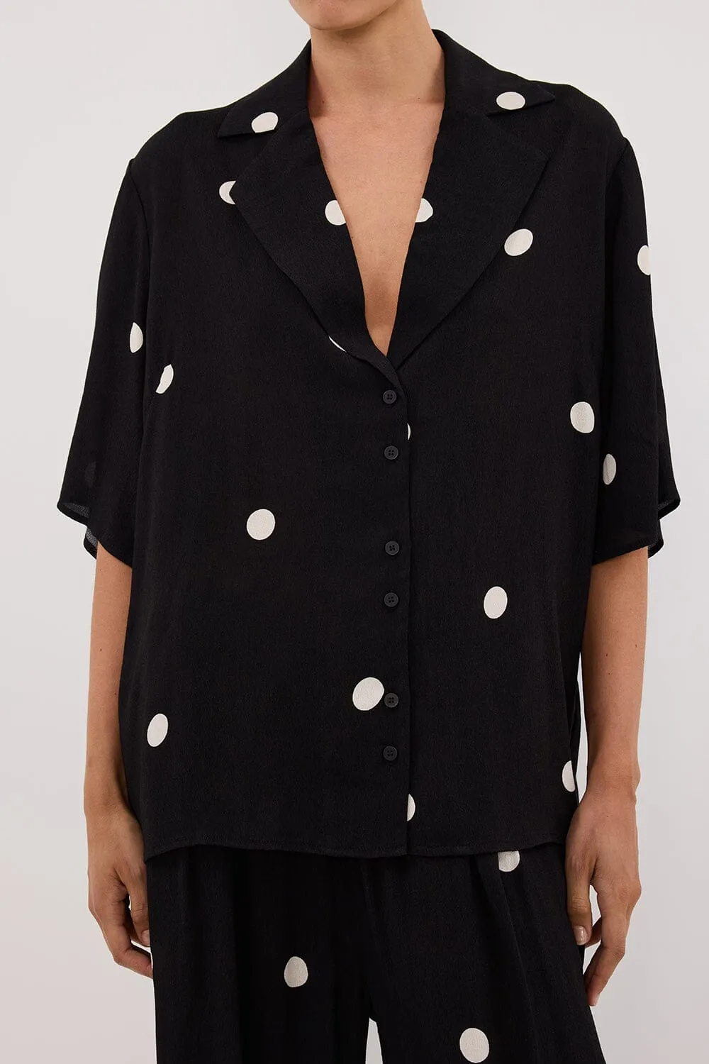 LAURA SPOT SHORT SLEEVE SHIRT