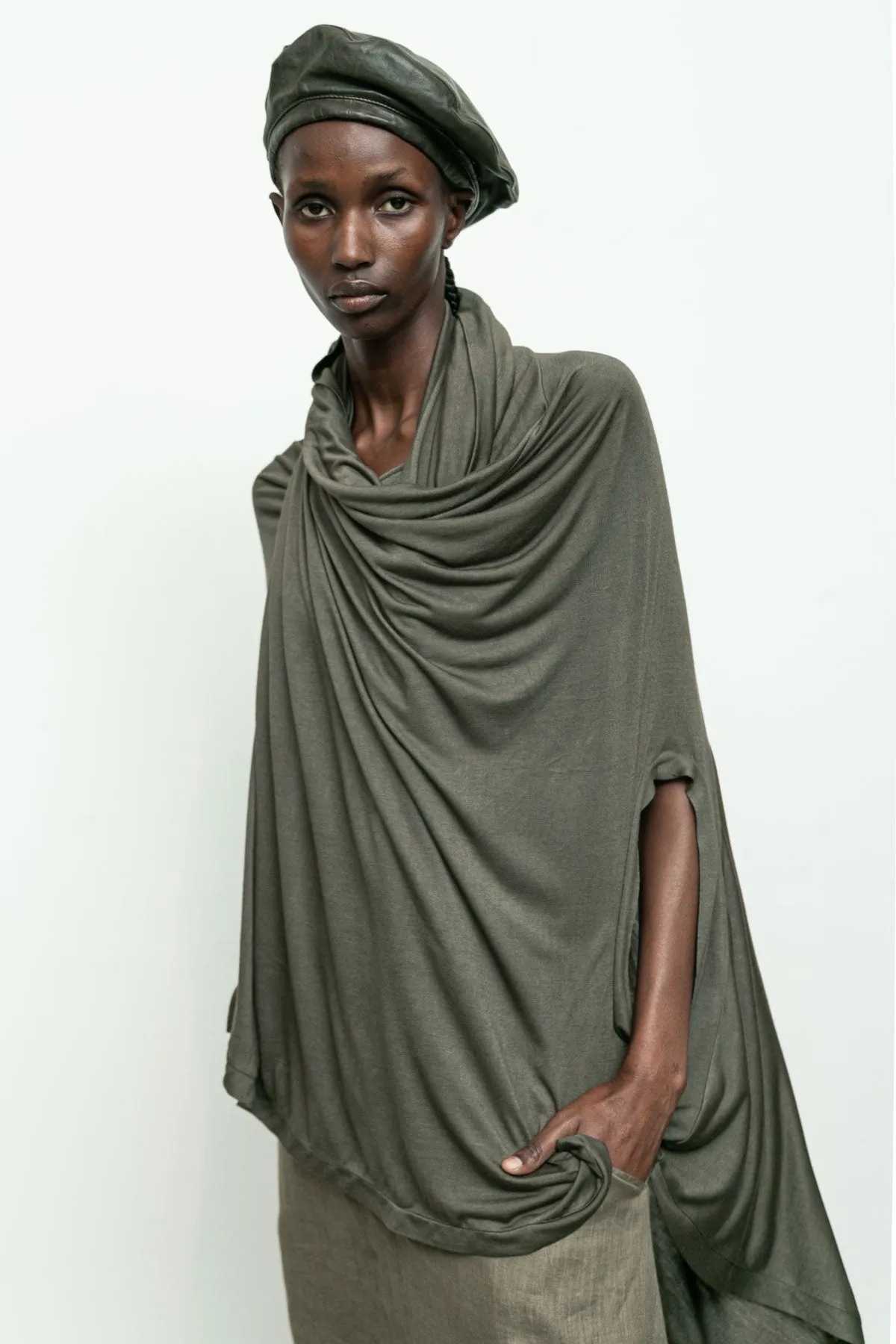 Serius Sleeveless