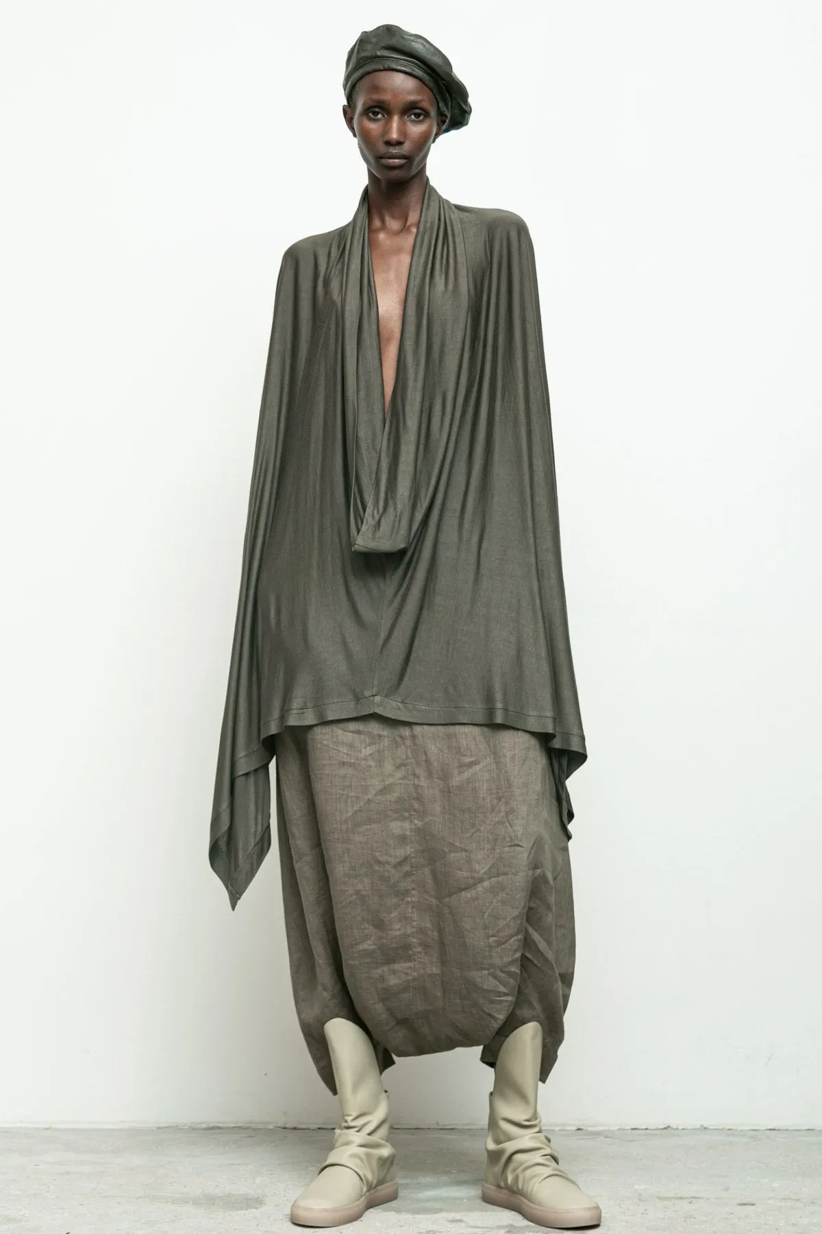 Serius Sleeveless