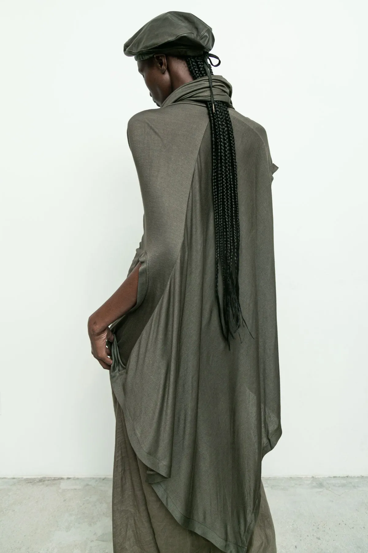 Serius Sleeveless