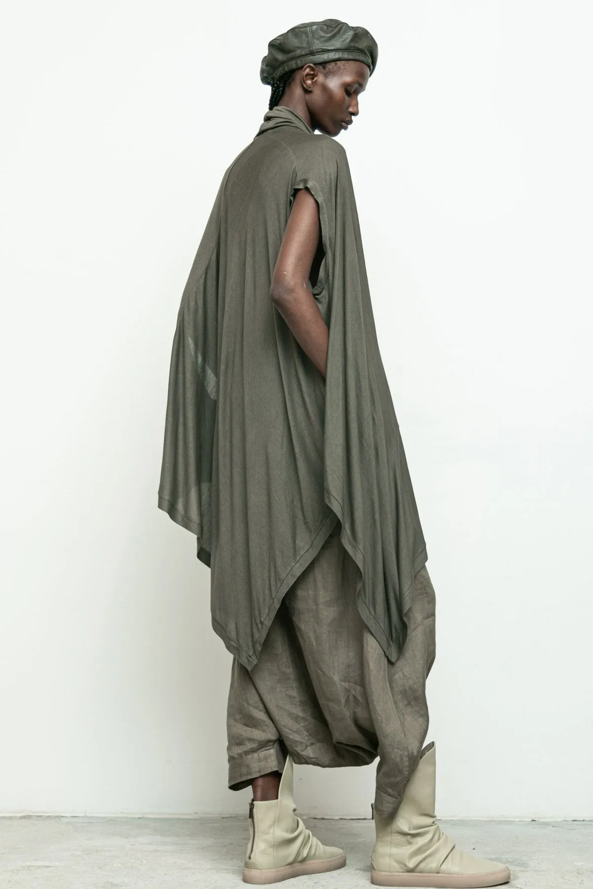 Serius Sleeveless