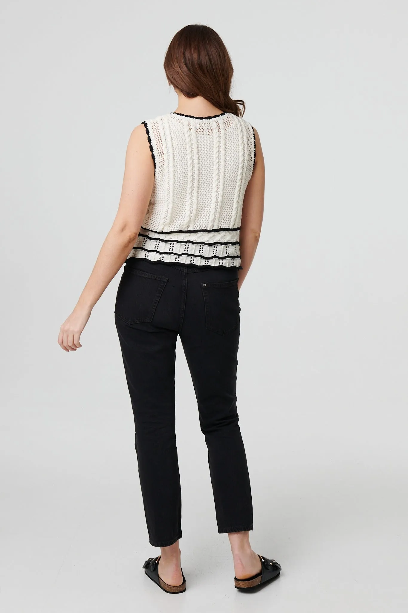 Textured Knit Contrast Trim Cropped Vest