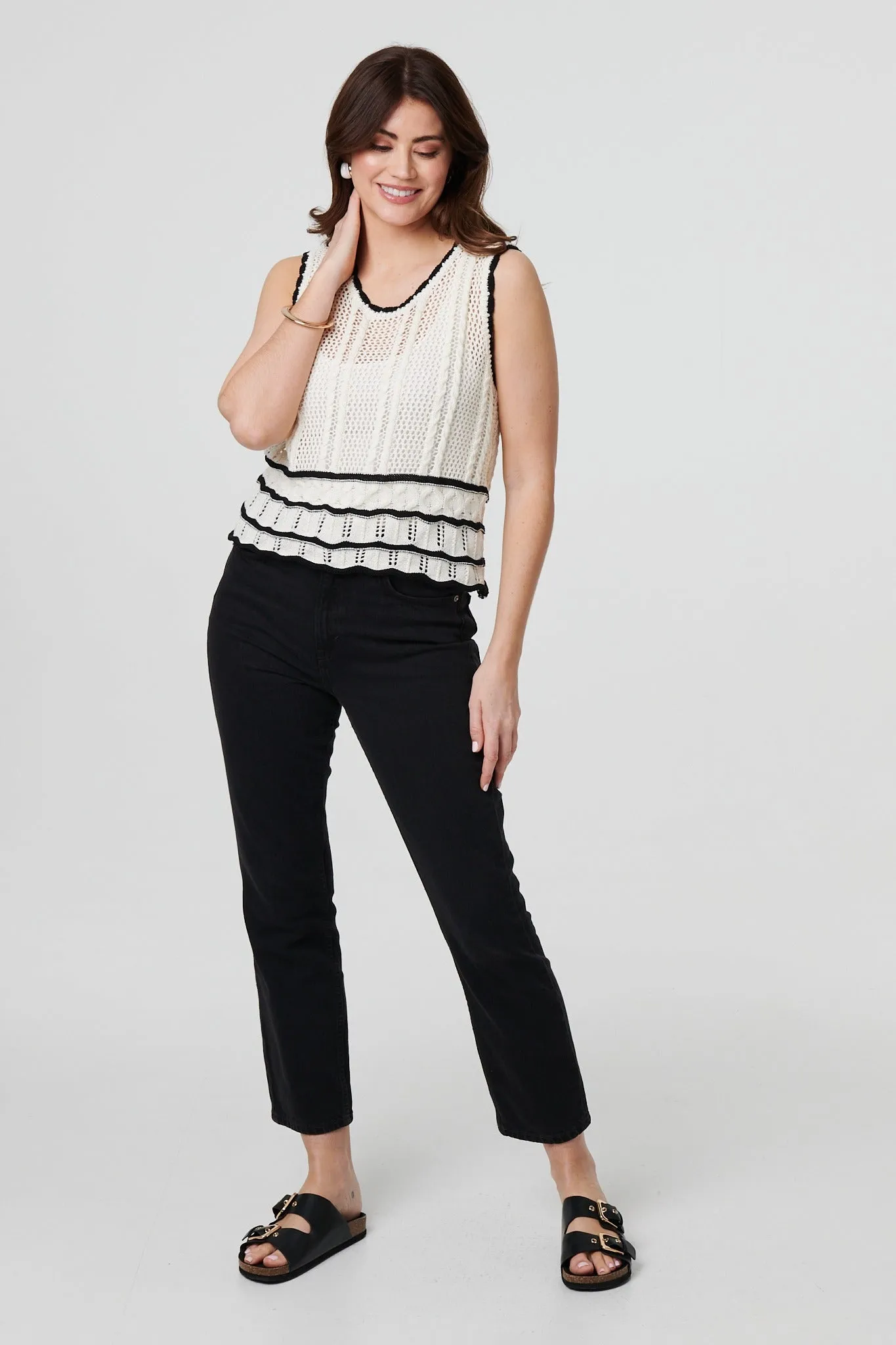 Textured Knit Contrast Trim Cropped Vest