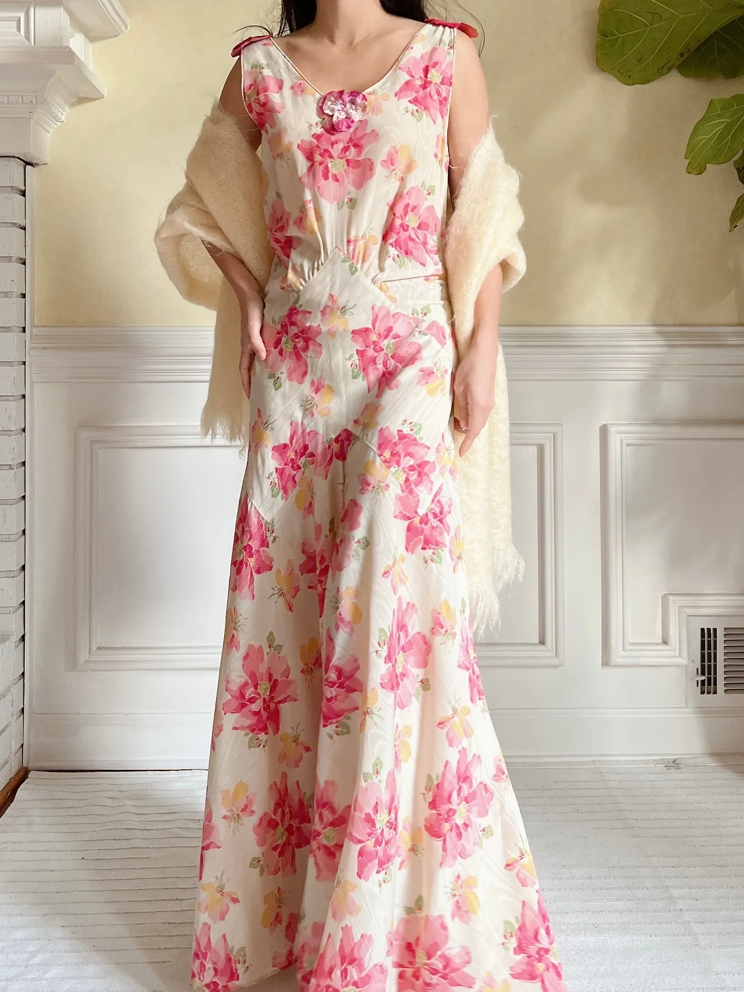 Vintage Ivory Mohair Wrap - OSFM