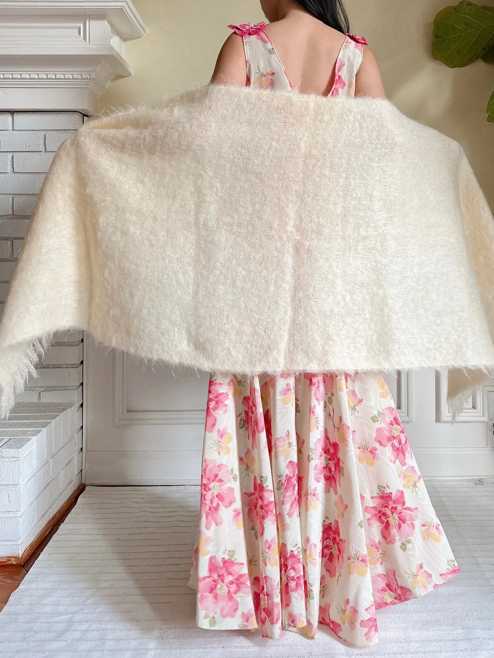 Vintage Ivory Mohair Wrap - OSFM
