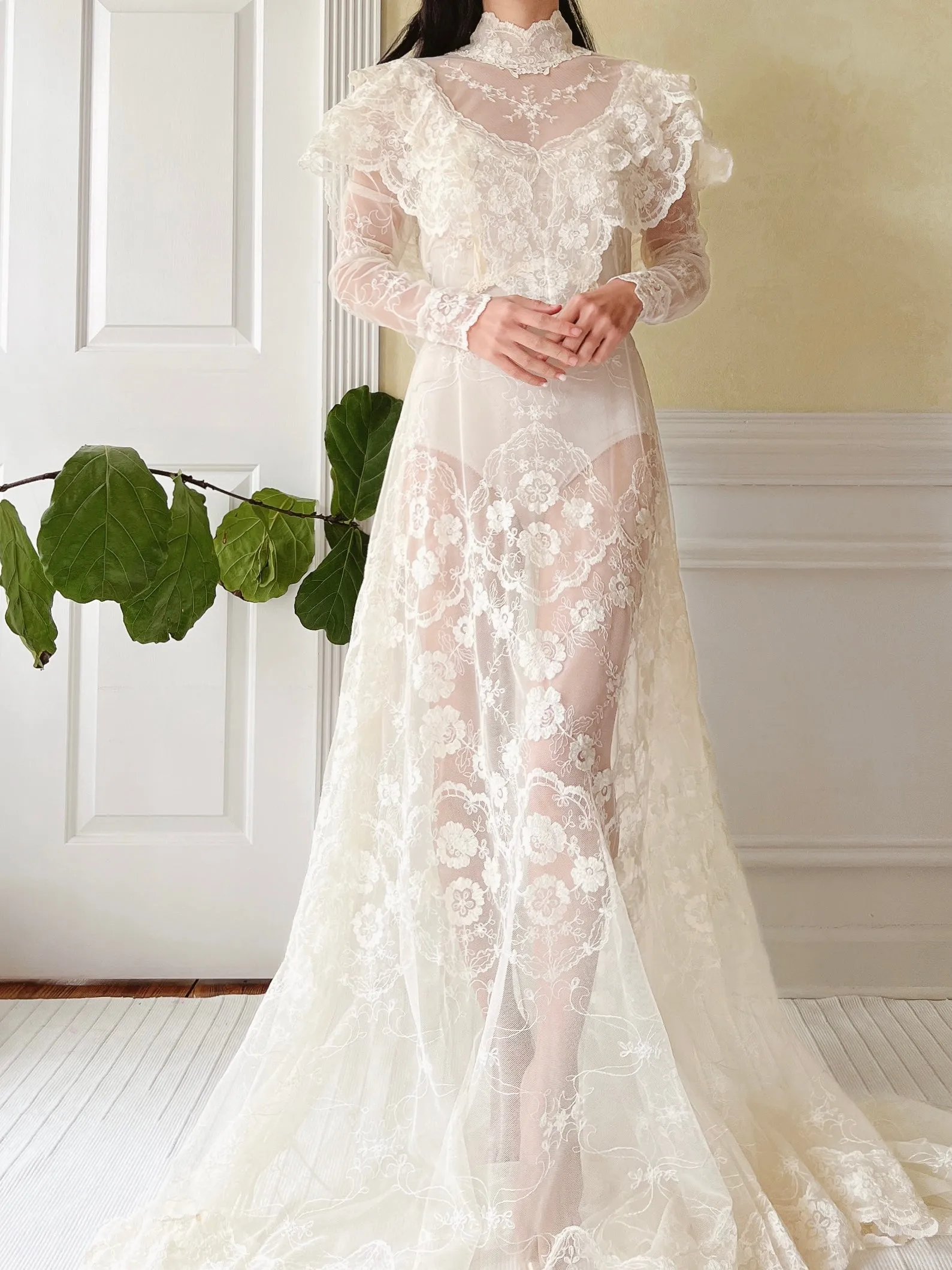 Vintage Needle Embroidery Gown - S