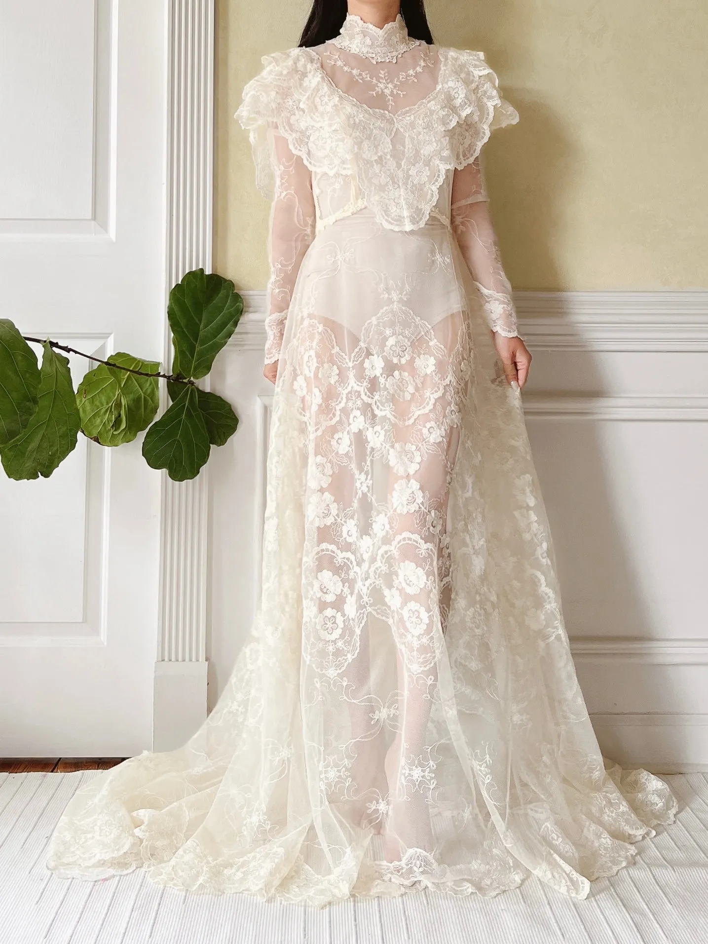 Vintage Needle Embroidery Gown - S