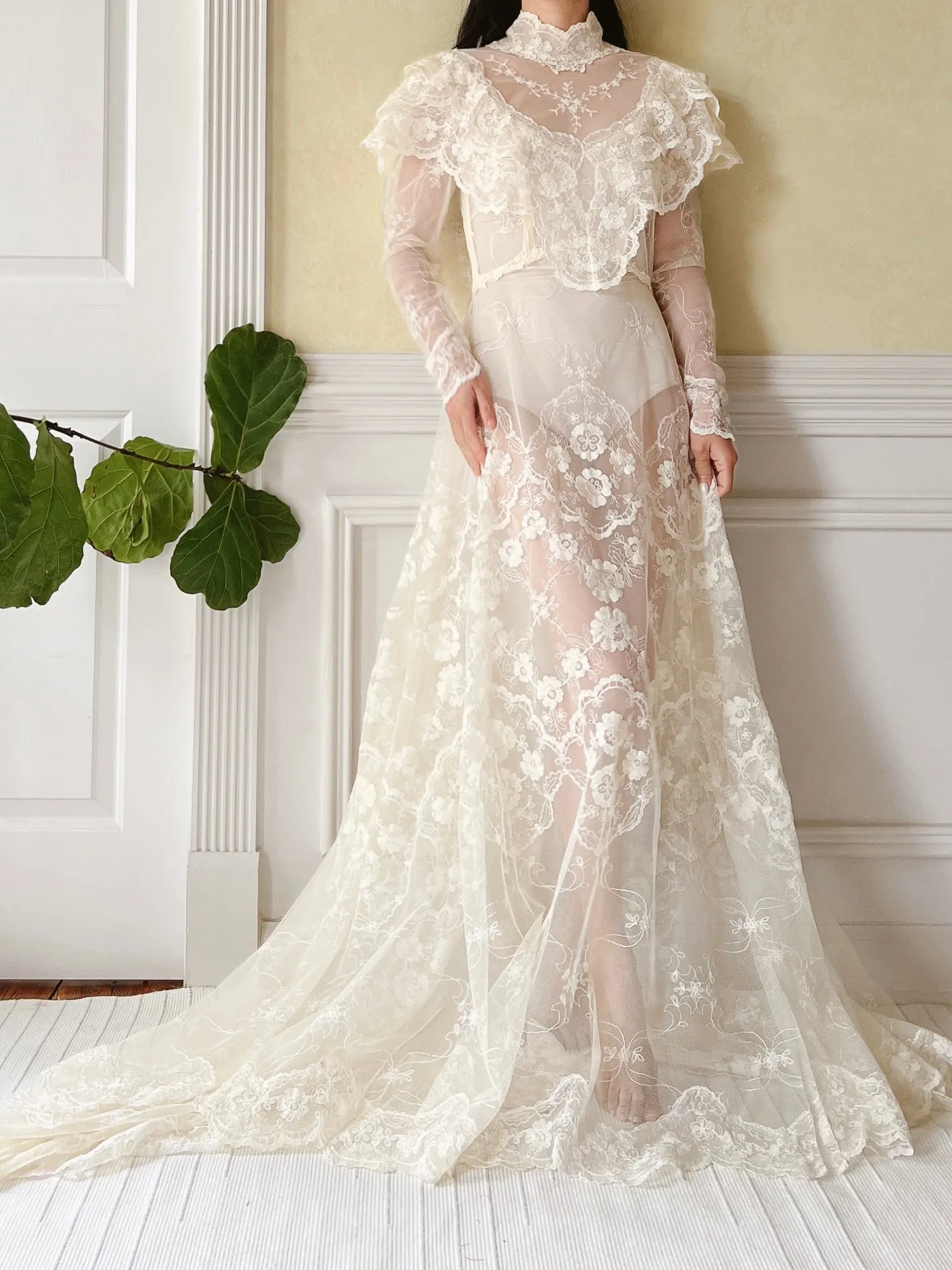 Vintage Needle Embroidery Gown - S
